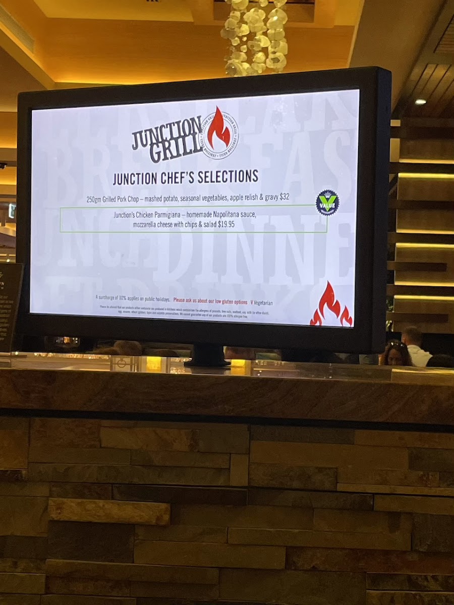 Junction Grill photo 3